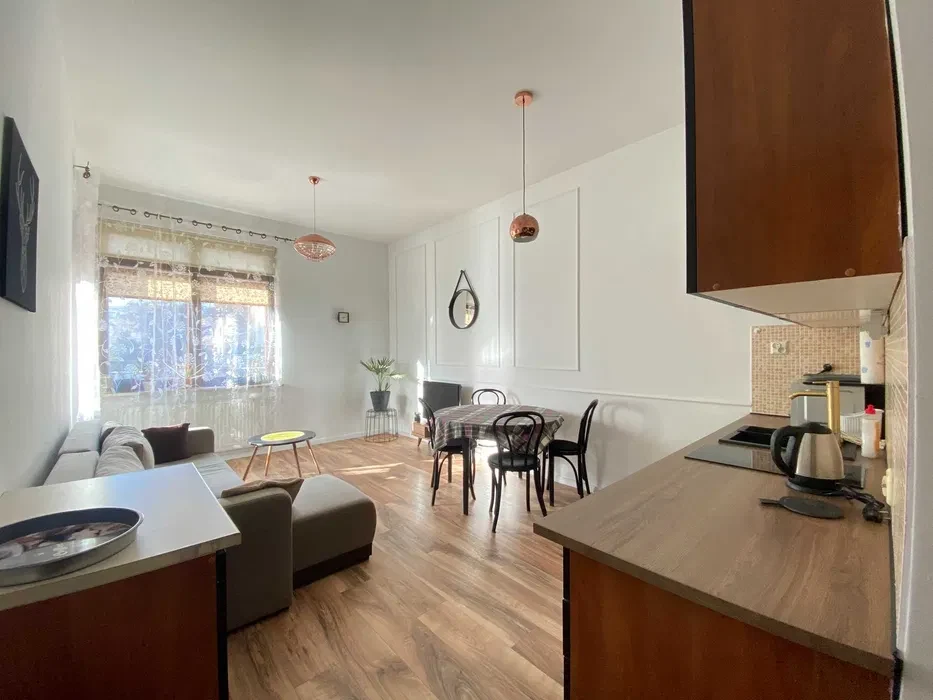 2 pokoje z tarasem na Czarnym Dworze - 3100 pln/msc - 1/8