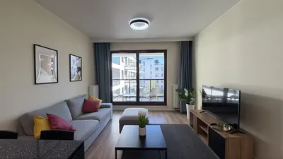 komfortowe, w pełni umeblowane 3-pokojowe mieszkanie o powierzchni 61 m² przy ul. Teodorowicza w Miasteczku Wilanów.