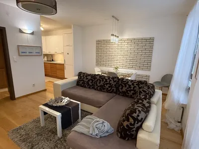 Mieszkanie 2 pokoje 52m2 z balkonem, ostatnie piętro, pełne wyposażenie - miniatura 2