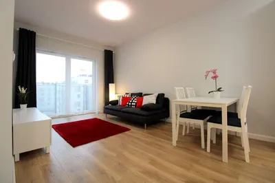 Praga Południe 2 pokoje 41 m2 apartamentowiec balkon garaż