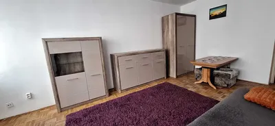 Duża kawalerka w dobrej lokalizacji - miniatura 2
