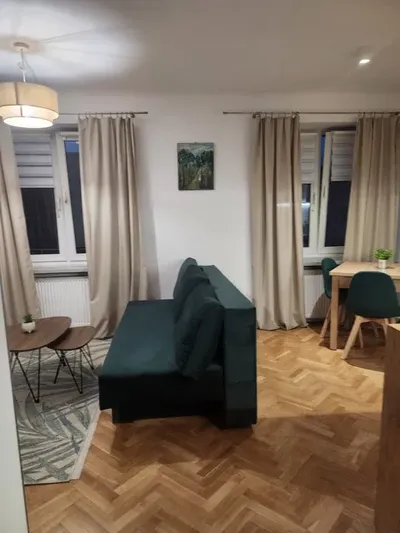 Urocza kawalerka przy Hali Mirowskiej - miniatura 5