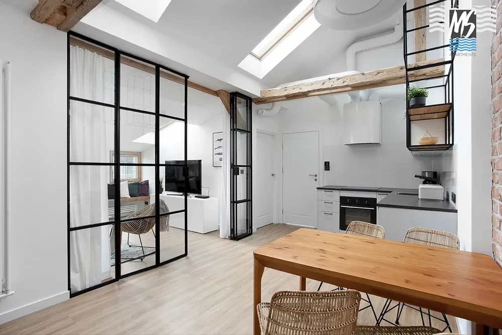 Apartament w sercu miasta, wysoko standard, klimatyzacja, winda, NAJEM DO DNIA 15.06.2027 - 1/8