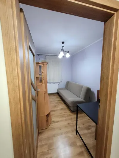 Mieszkanie na wynajem 3 pokojowe z balkonem blisko centrum i stacji PKP - miniatura 5