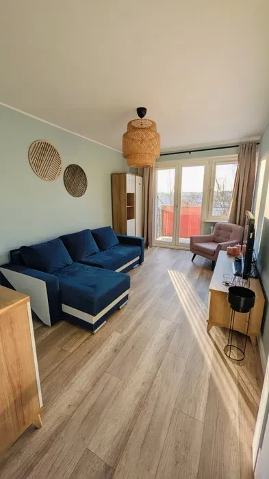 3 Pokojowe mieszkanie po remoncie, 53m na wynajem - 1/8