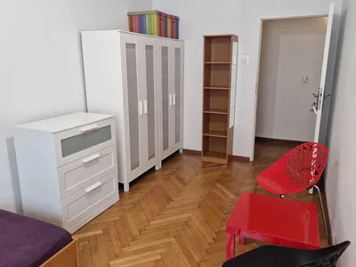 Nowy pokój po remoncie dla 1 studentki/dziewczyny pracującej - 6 min do Galerii Katowice (PKP)