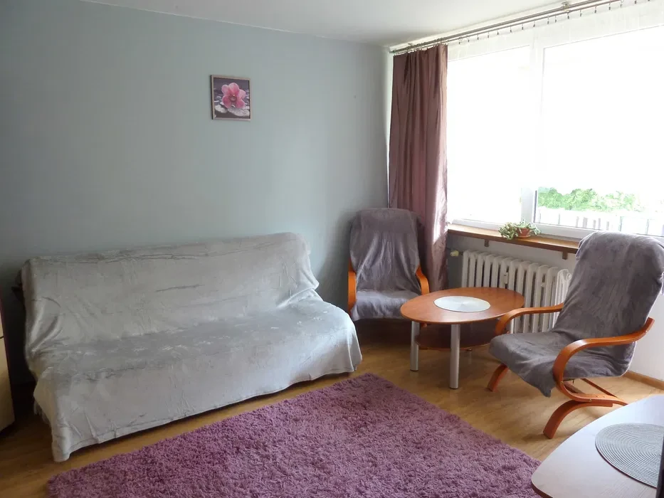 Właściciel wynajmie kawalerkę, duży balkon, osobna kuchnia - 1/7