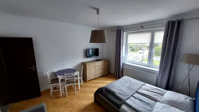 Pokój w dwupokojowym mieszkaniu/ SKM Gdynia Orłowo - miniatura 3