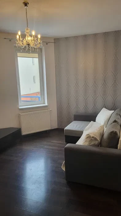 Ładne mieszkanie do wynajęcia na Janowie - 1/8