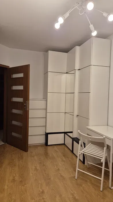 2-pokojowe mieszkanie 43 m² | Białołęka, ul. Sieczna 71 | Osiedle Lewandów Park II | Nowa kuchnia i AGD | Balkon - miniatura 4