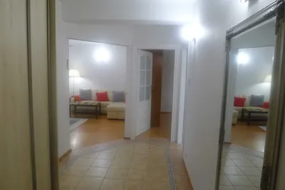 Pokój I piętro dla ( Pani, studentka) bez czynszu ) - miniatura 4