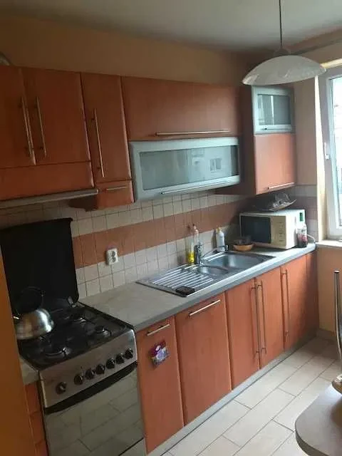 Wynajem pokoju 16 m² z balkonem – Warszawa, Targówek, metro Trocka - 1/6