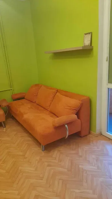 Pokój 18m2 z balkonem, w mieszkaniu 2-pokojowym - komfort, prywatność