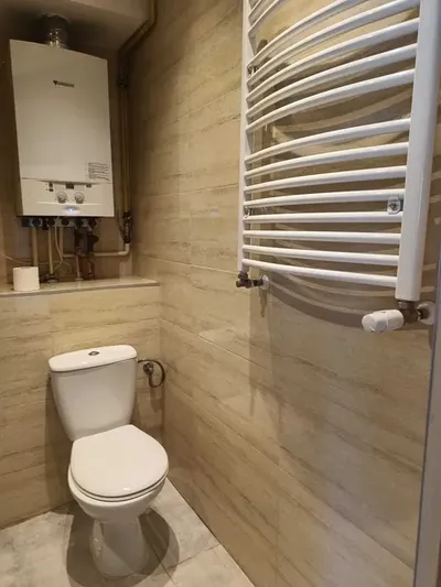 Kawalerka blisko centrum czynsz tylko 150 zł - miniatura 5