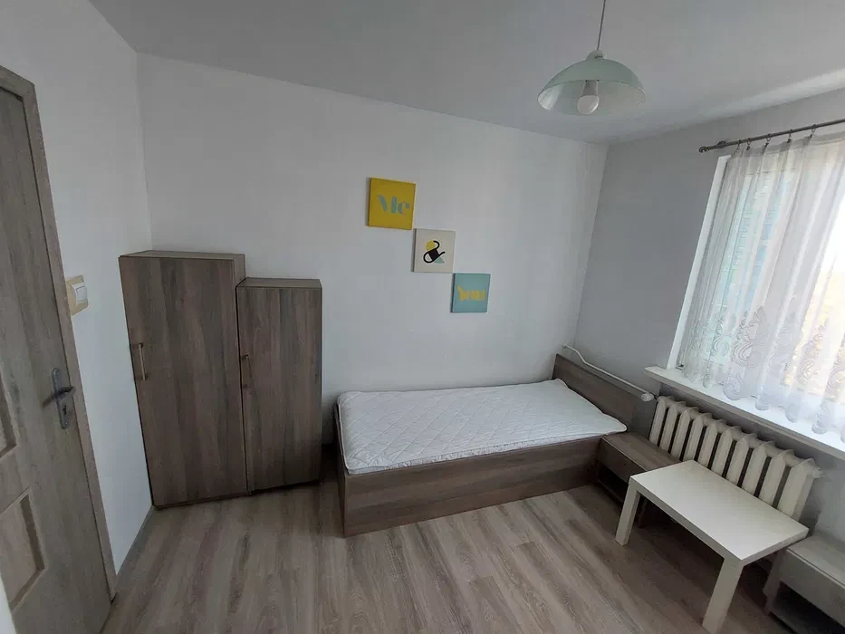 Słoneczny pokój 12 m² z pięknym widokiem na zieleń | Gdynia Obłuże | Dla 1 lub 2 osób - 1/8