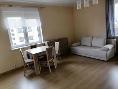 Wynajmę kawalerkę studentce 35m2 - miniatura 4