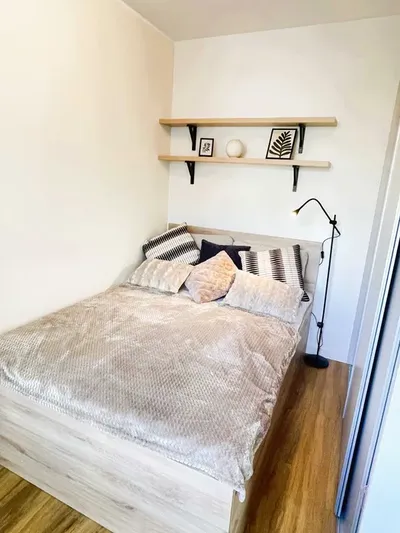 Wynajme kawalerkę Wrocław osiedle GAJ - miniatura 2