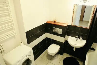 Wynajmę mieszkanie - 3 pokoje, ul. Bobrzyńskiego. Wolne od 1 października. - miniatura 3