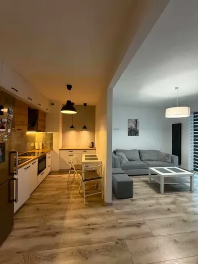 BEZPOŚREDNIO | 2 pokoje przy stacji PKP Ursus | Garaż w cenie | 15 min do centrum - miniatura 2
