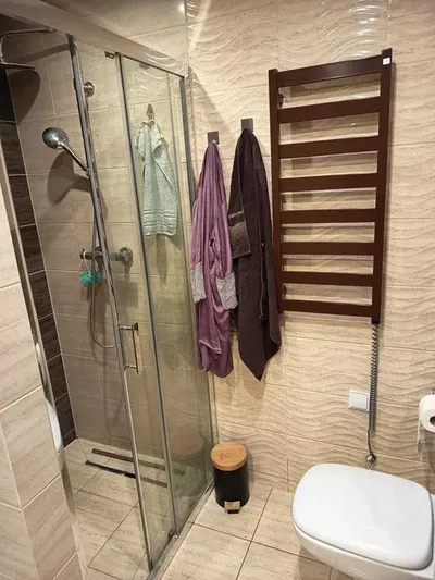 Wyjątkowe loftowe mieszkanie z antresolą | Złotno | klimatyzacja | PET FRIENDLY. - Unique Loft-Style Apartment with Mezzanine | Złotno | Łódź - miniatura 5