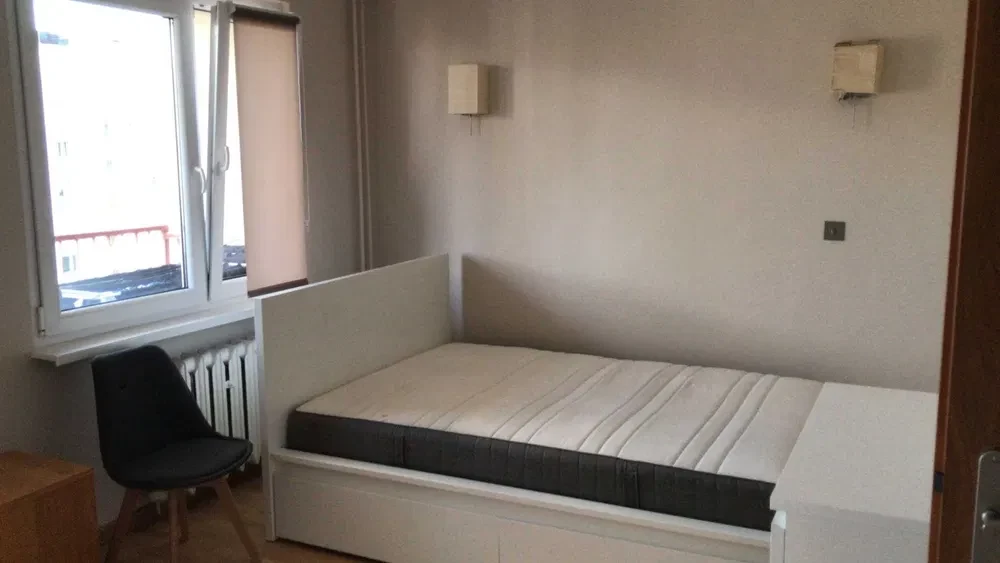 Wynajmę duży pokój z balkonem ul. Jabłeczna 32, osiedla Gaj - 1/6