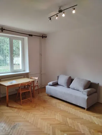 kawalerka 37m 2do wynajecia Miedzynarodowa ,Warszawa Praga spokojnej osobie