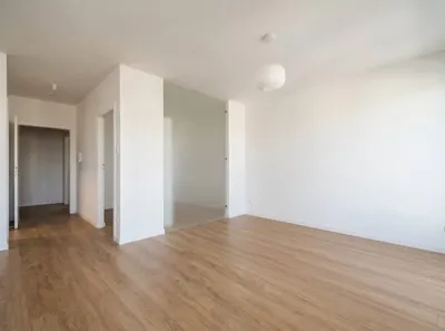 2-pokojowe mieszkanie 40m2 | Balkon | Garaż | Praga-Południe - miniatura 2