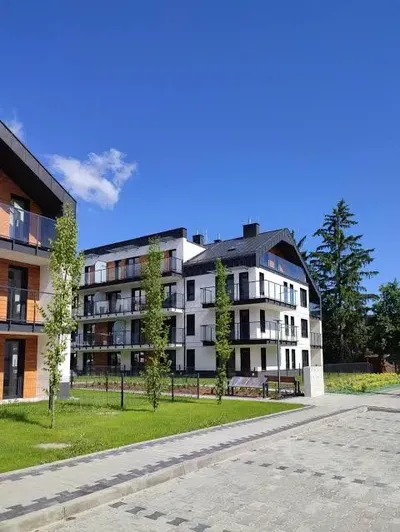 Mieszkanie z ogródkiem na Bronowicach na osiedlu zamkniętym - miniatura 2
