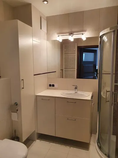 Bezpośrednio – na wynajem 2 pokoje, 53 m2, Miasteczko Wilanów - miniatura 4
