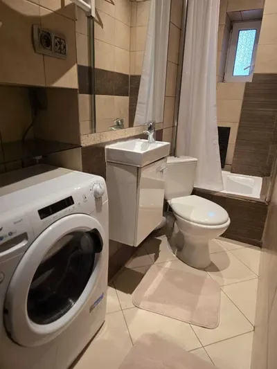 3 pok na Górniczej plus salon z kuchnią - od ZARAZ - po remoncie - miniatura 4