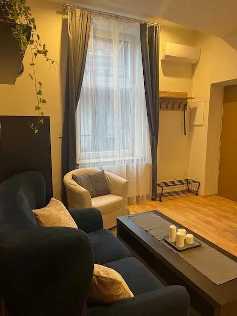 2 pokoje, 37m2, Stare Miasto/Karmelicka, kamienica, od właściciela - 1/8