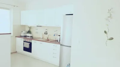 Duża Kawalerka 35m2 + balkon - ul. Piękna 62aa - miniatura 2