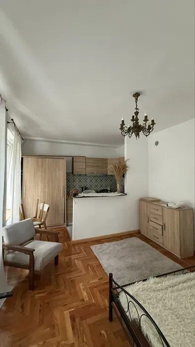 Kawalerka dla studenta/ki na starym mieście - miniatura 4