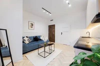 Kawalerka w Centrum z ogródkiem|150 m dworzec PKP - miniatura 2