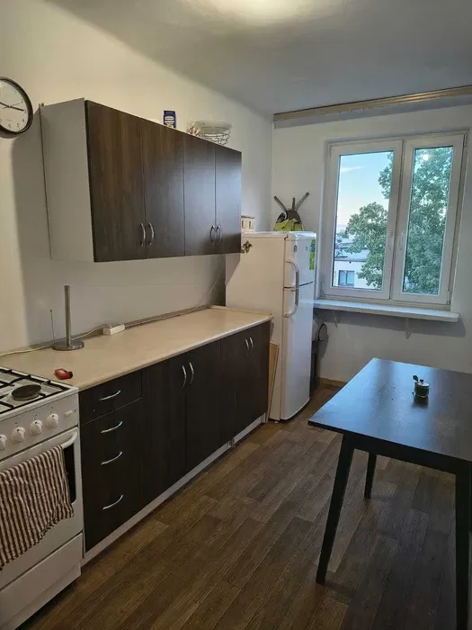 Wynajmę 2 pokoje z osobną kuchnią i balkonem | ul. Langiewicza 14| duża piwnica - 1/8