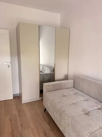 Bezpośrednio! Nowe mieszkanie/ Pierwszy najem - 2 pokoje/ 41 m2 Os. Teatralne/ Klimatyzacja - miniatura 4