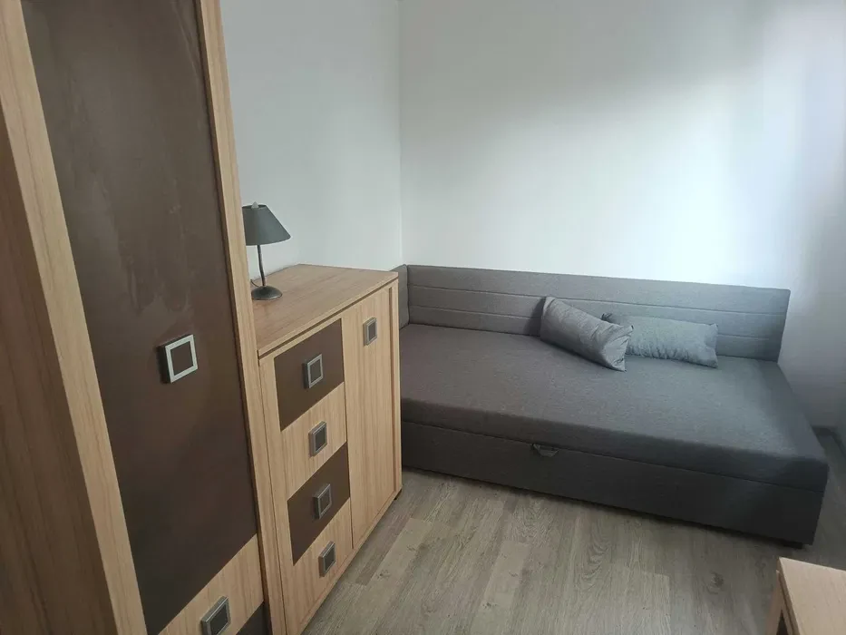 Wynajmę pokój w mieszkaniu dwuosobowym dla studentki - 1/4