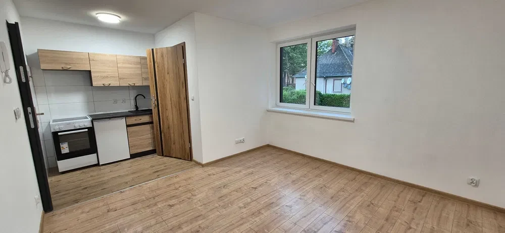 Kawalerka do wynajęcia – centrum Bestwiny, ul. Podzamcze - 1/5