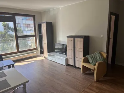 Osiedle Garnizon - 2 pokoje; budynek z portiernią, piwnica, 3 piętro z windą, 45m2 - miniatura 2