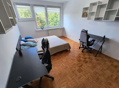 Duży pokój dla 1 lub 2 osób - ul. Krowoderskich Zuchów na Krowodrzy - miniatura 4