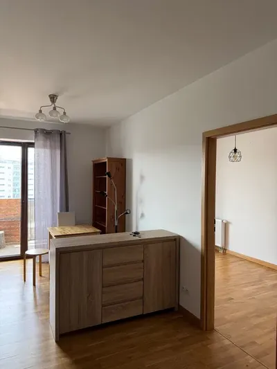 2-pokojowe mieszkanie do wynajęcia przy CH Promenada - miniatura 2