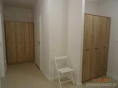 Ładny pokój z balkonem w apartamentowcu na Natolinie; Ursynów - miniatura 5