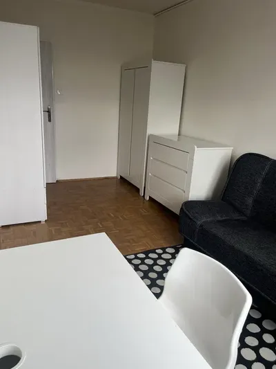 Pokój jednoosobowy - miniatura 4