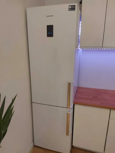 wynajmę mieszkanie 2 pokoje centrum Warszawy - miniatura 5