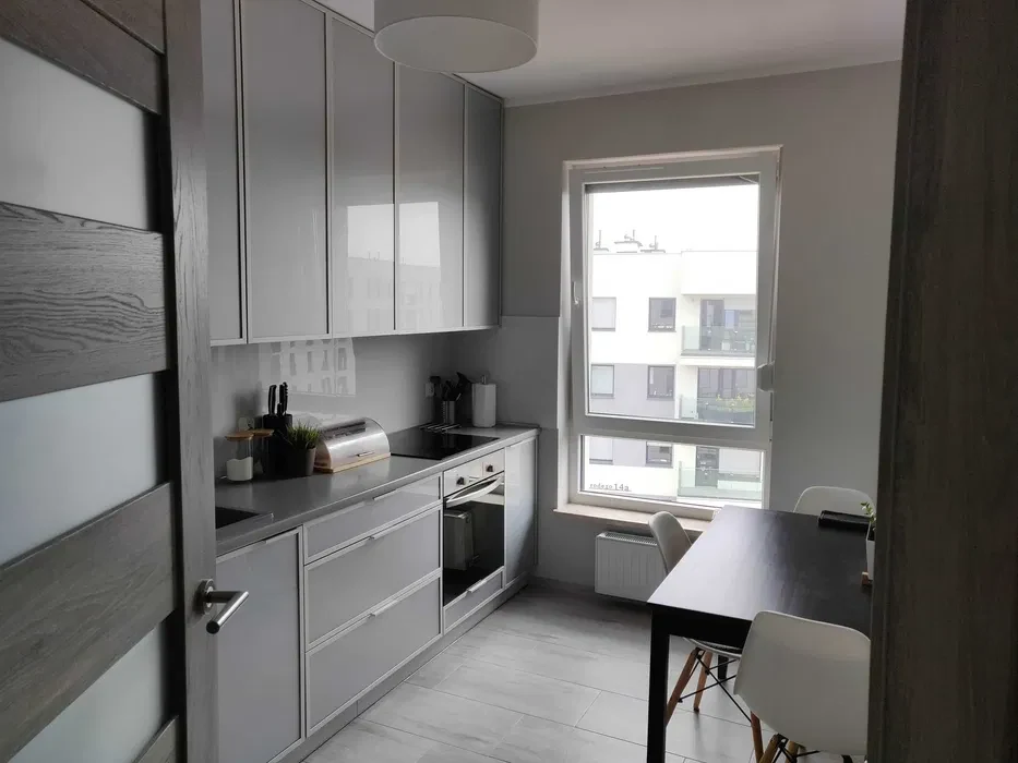 Oś. JAR Mieszkanie dwustronne apartament 2 pokoje osobna kuchnia winda - 1/6
