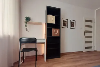 Pokój 13m2 po remoncie świetna kom. do PW SGH SWPS UW ASW centrum - miniatura 2