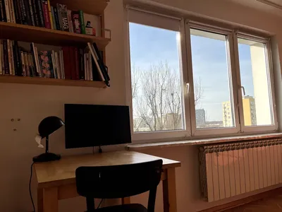 Jasna i wygodna kawalerka w Śródmieściu przy ul Anielewicza - miniatura 2