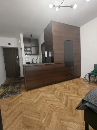 Mieszkanie - kawalerka na wynajem blisko dworca Gdynia Główna - miniatura 2