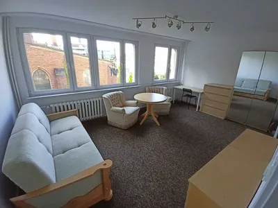 Kawalerka do wynajęcia w centrum na ul. Łaciarskiej przy wrocławskim Rynku.