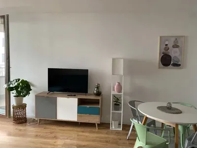wynajmę 2 pokoje, garaż w cenie , Osiedle Wilno, Targówek - miniatura 3